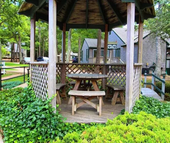 هتل Cape Cod Holiday Estates, A Vri Resort