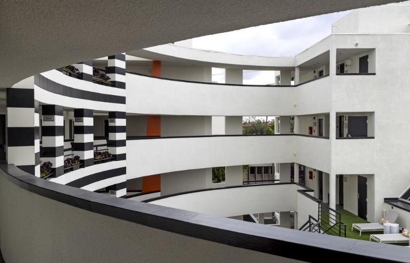 ホテル Carlyle Inn