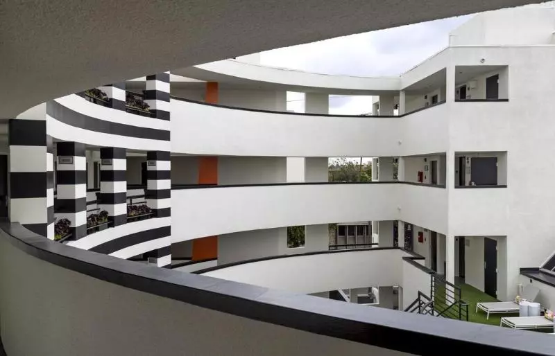 ホテル Carlyle Inn