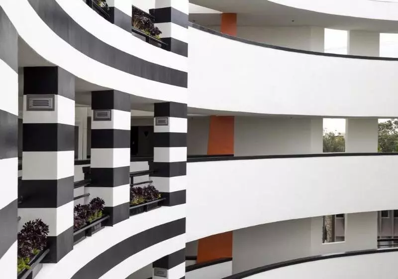 ホテル Carlyle Inn