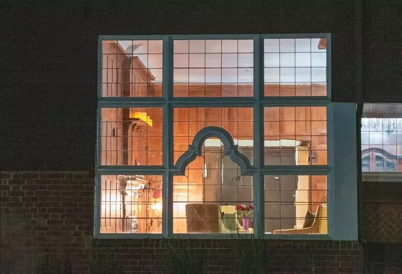 ホテル Cedar Gables Inn