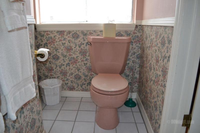 בית מלון כפרי Cedar Gables Inn