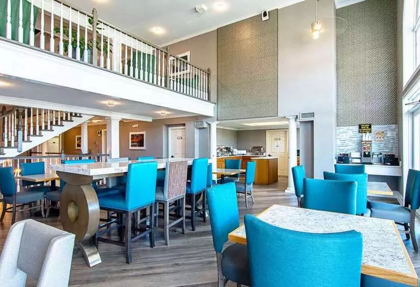 호텔 Clarion Inn Willow River