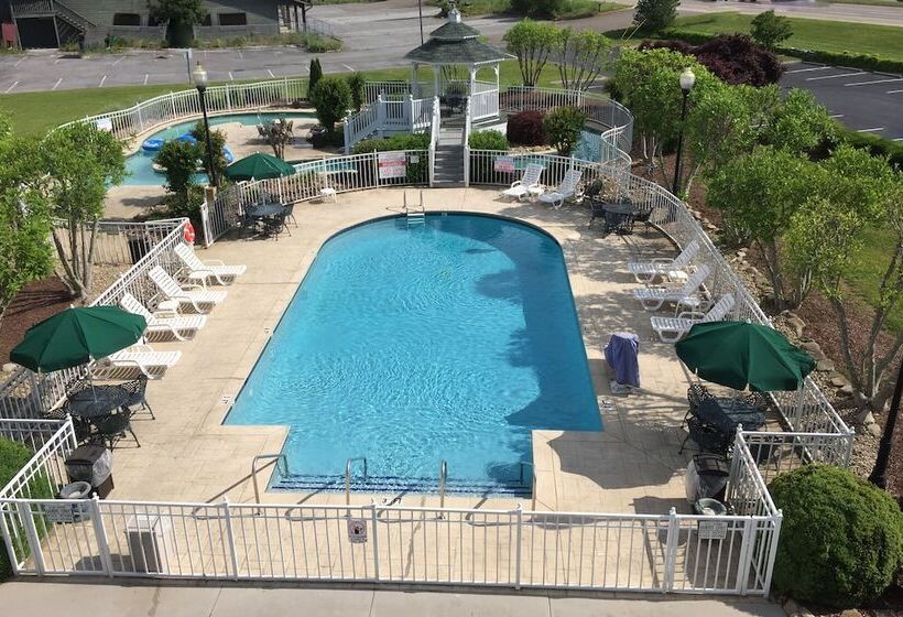 فندق Clarion Inn Willow River