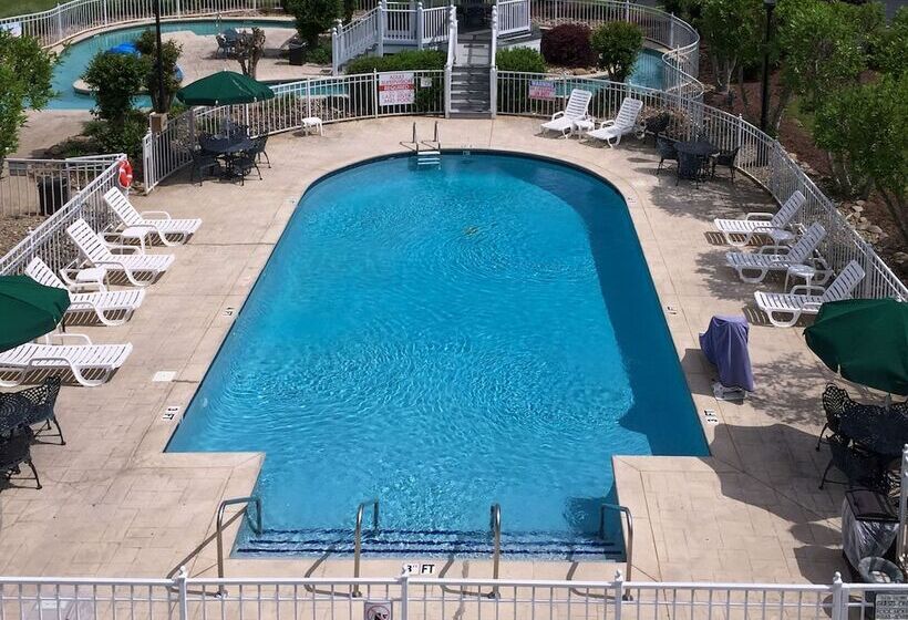 فندق Clarion Inn Willow River