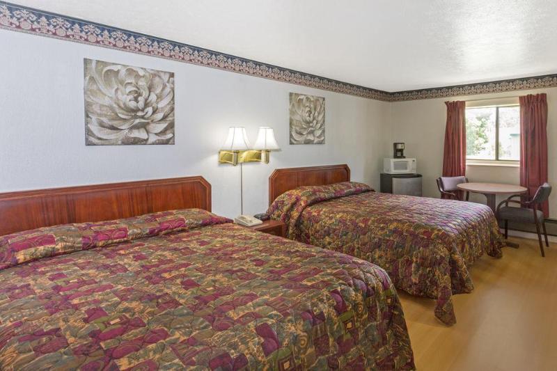 호텔 Knights Inn  Athens, Oh