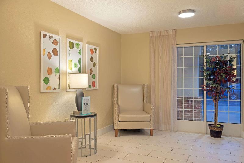 فندق Mainstay Suites Raleigh Cary