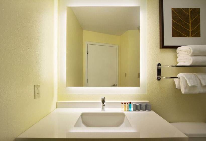 فندق Mainstay Suites Raleigh Cary