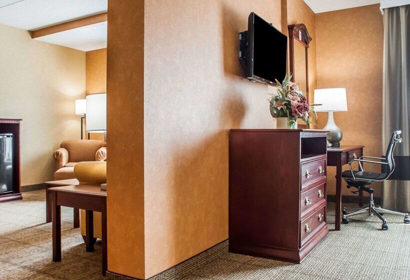 فندق Quality Inn Near Walden Galleria Mall