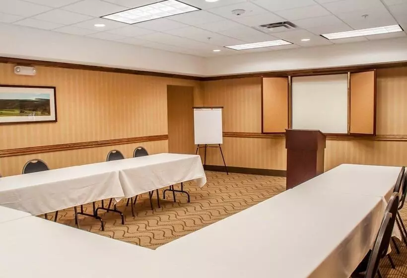 هتل Quality Inn Near Walden Galleria Mall