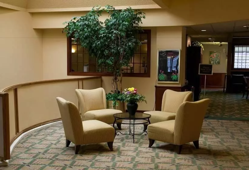 Red Lion Hotel Yakima Center