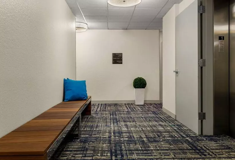 호텔 Sonesta Simply Suites Irvine East Foothill