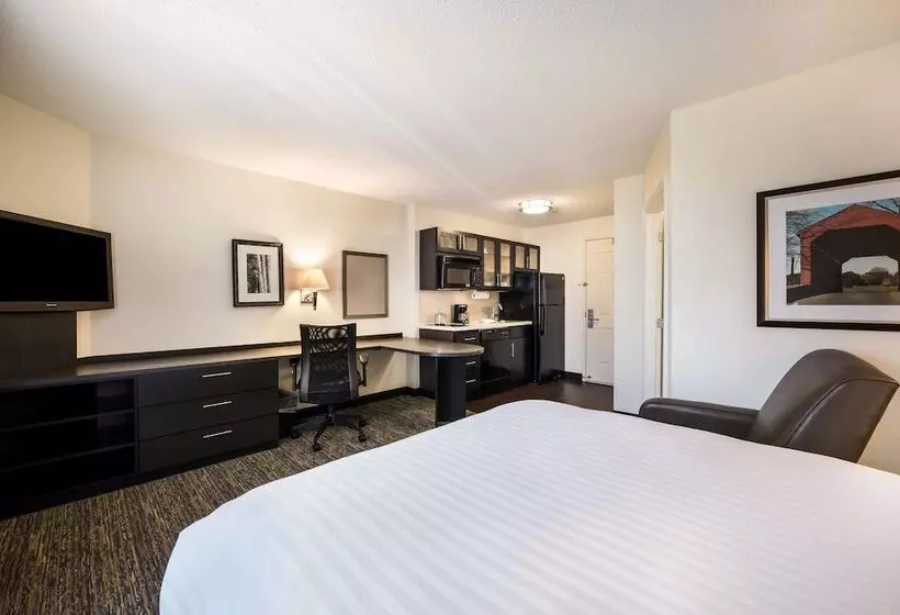 هتل Sonesta Simply Suites Phoenix Glendale