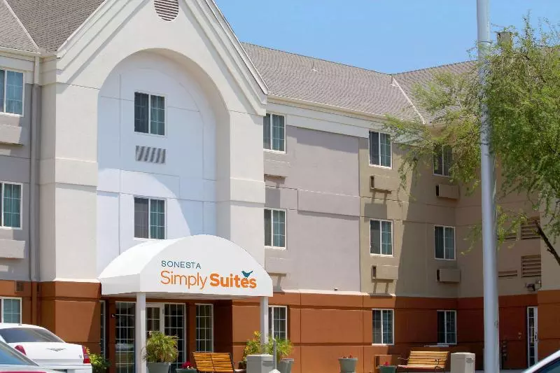 هتل Sonesta Simply Suites Phoenix Glendale