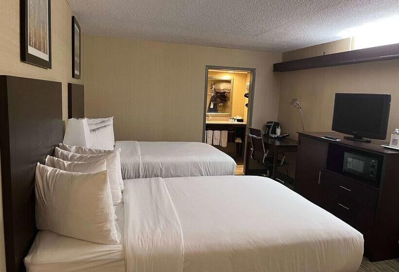 هتل Wyndham Garden Ann Arbor