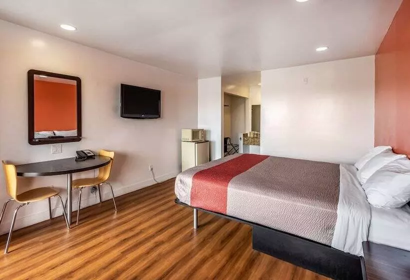 Motel 6 Gardena, Ca   South