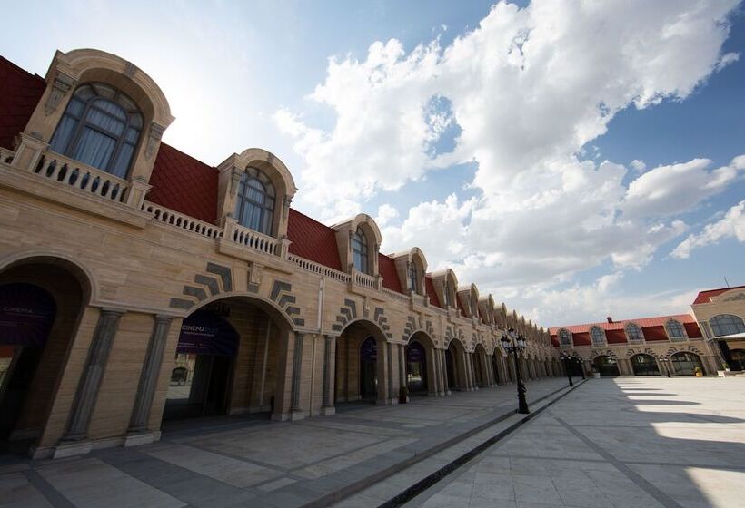 هتل Saat Meydani Nakhchivan