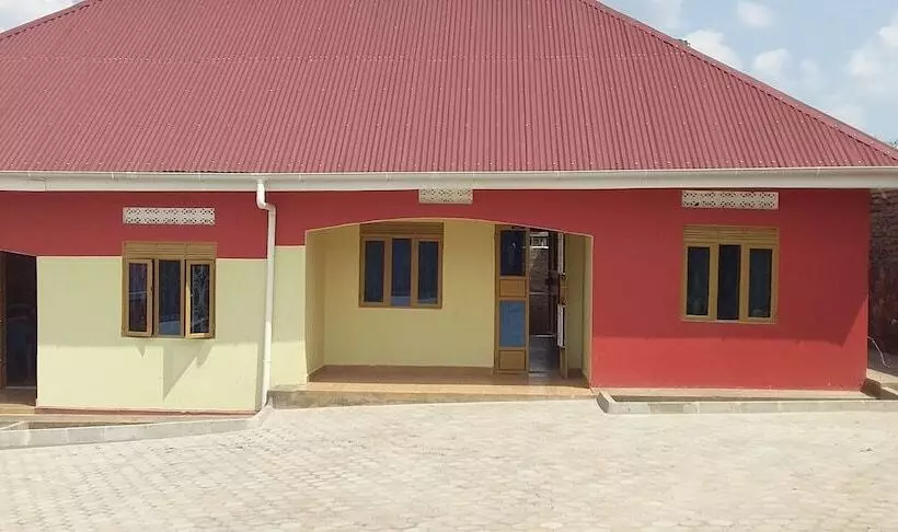 مُتل Hoima Breeze