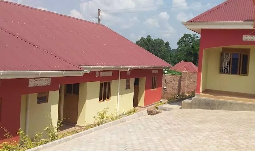 مُتل Hoima Breeze