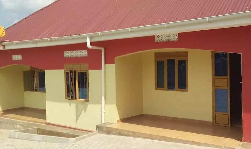 مُتل Hoima Breeze