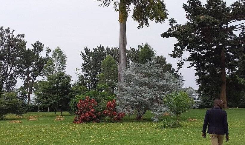 渡假胜地  The Estate Ebwerenga