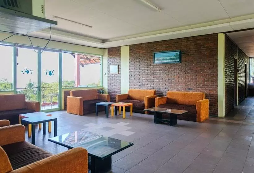 ホテル Reddoorz Syariah Near Kopeng Treetop Adventure