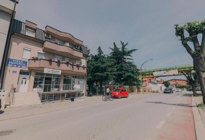 پانسیون Villa Ekaterina