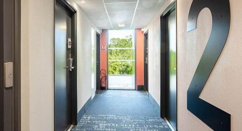 B&b Hotel Igny Palaiseau