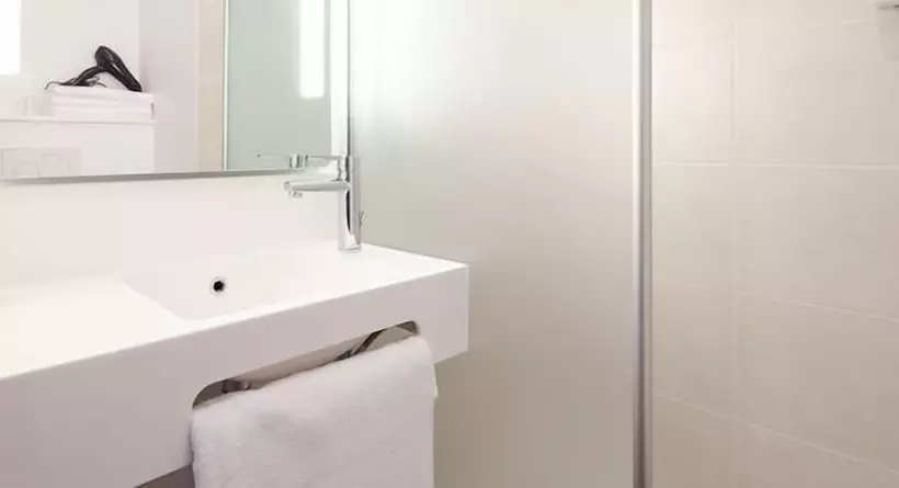 B&b Hotel Igny Palaiseau