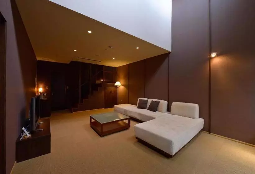 ホテル Kotengu Sanroji