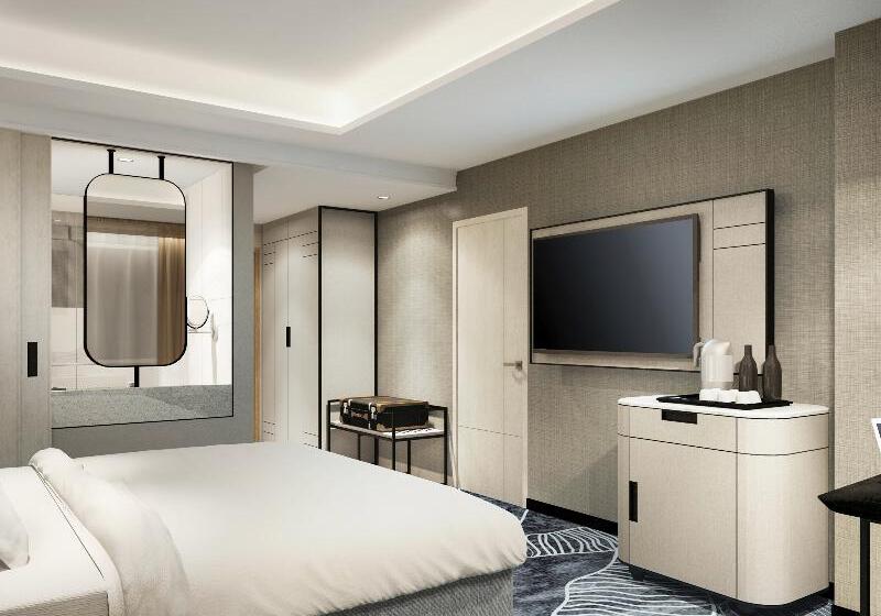 ホテル Movenpick Surabaya City