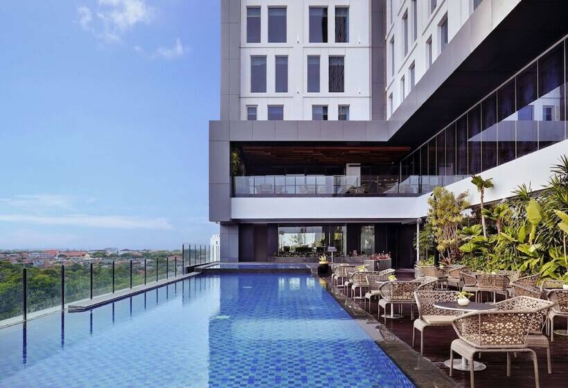 ホテル Movenpick Surabaya City