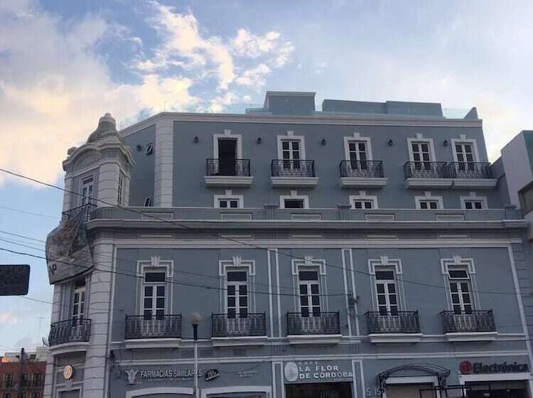 فندق Estancia Real