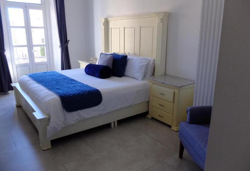 فندق Estancia Real