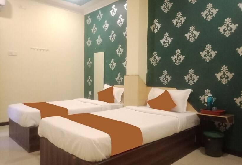 هتل Galaxy Imperial Aurangabad