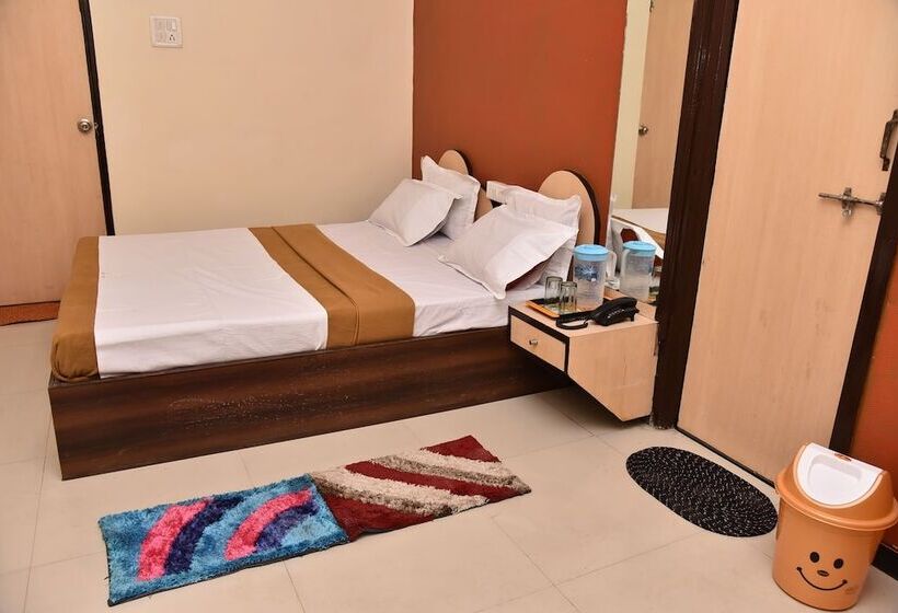 هتل Galaxy Imperial Aurangabad