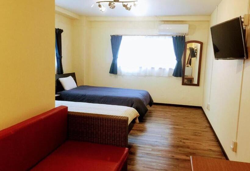 Отель Yoron Tandy House