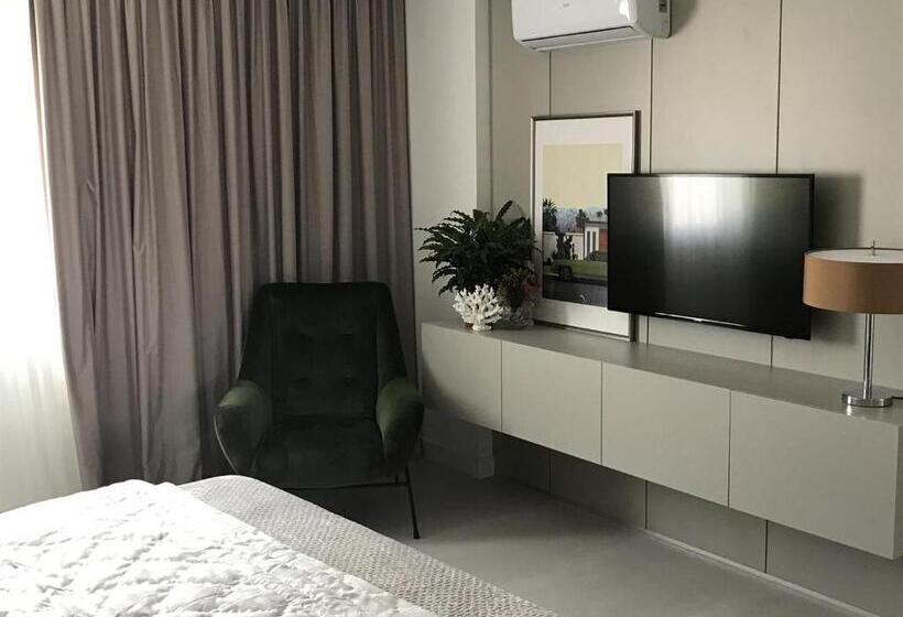 Levante Holiday Apartments