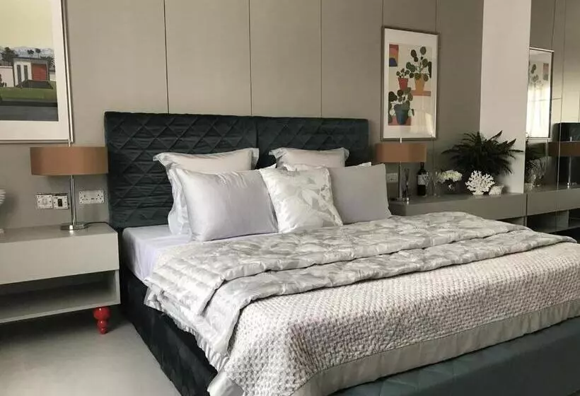 Levante Holiday Apartments