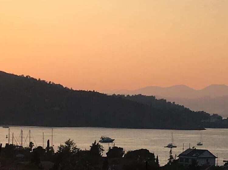 Amintas Hostel & Motel