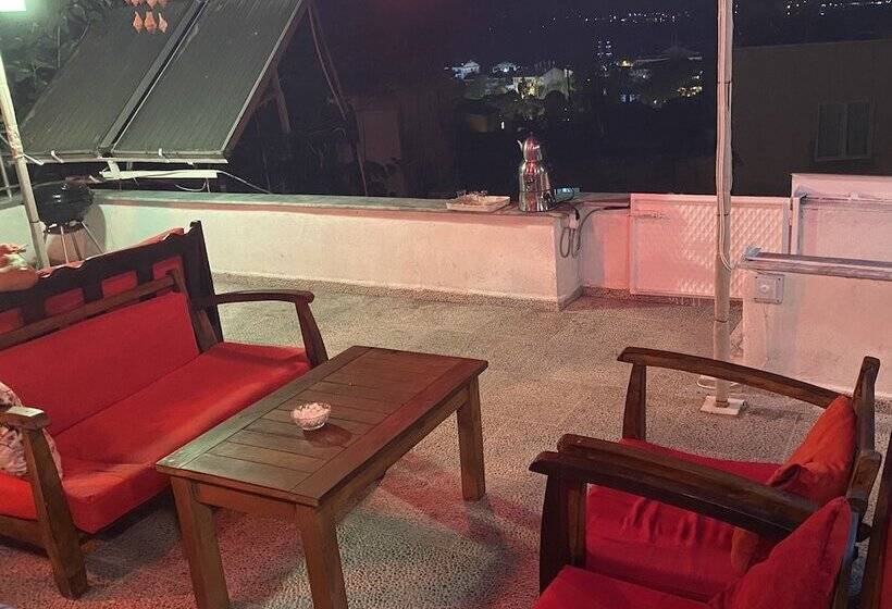 Amintas Hostel & Motel