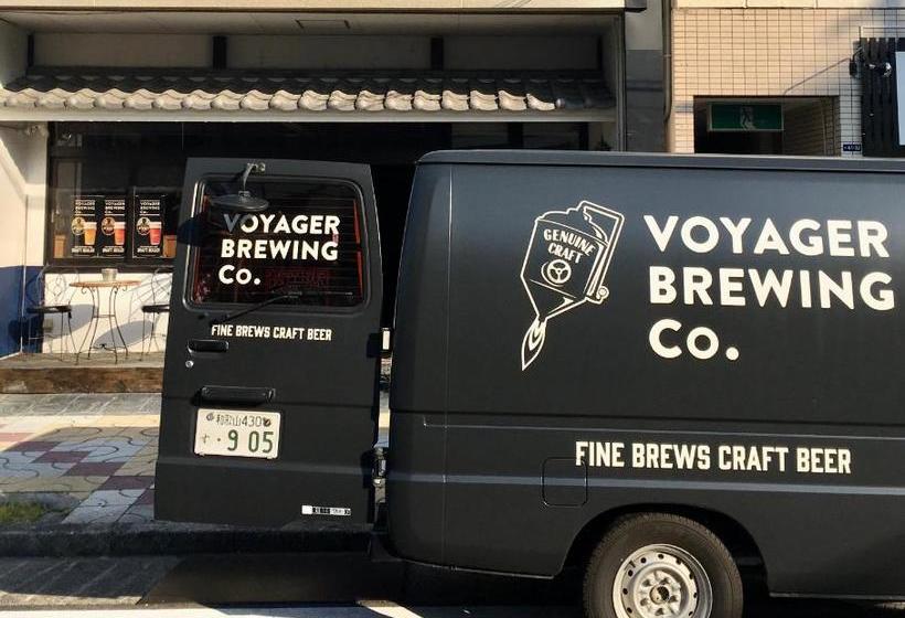 Django Hostel & Lounge