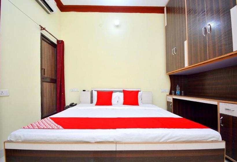 בית מלון כפרי Oyo 40306 White House