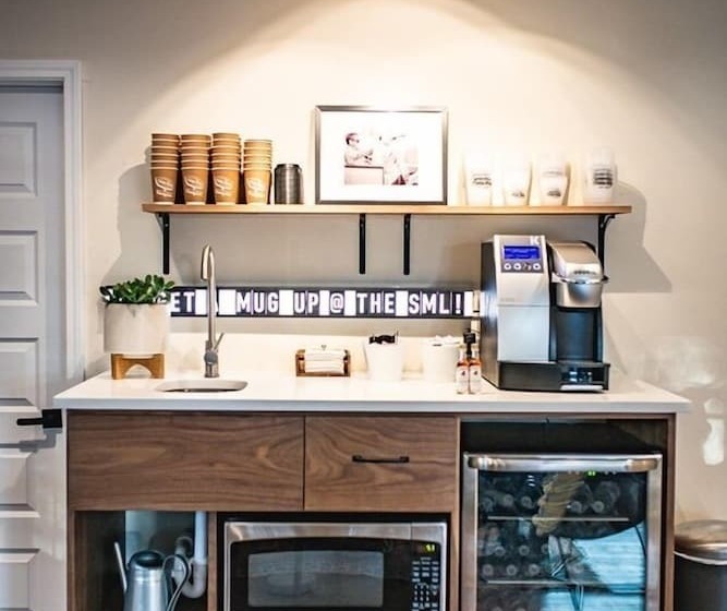 Отель Stonewall Motor Lodge