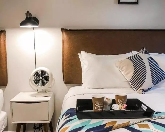 Hotelli Stonewall Motor Lodge