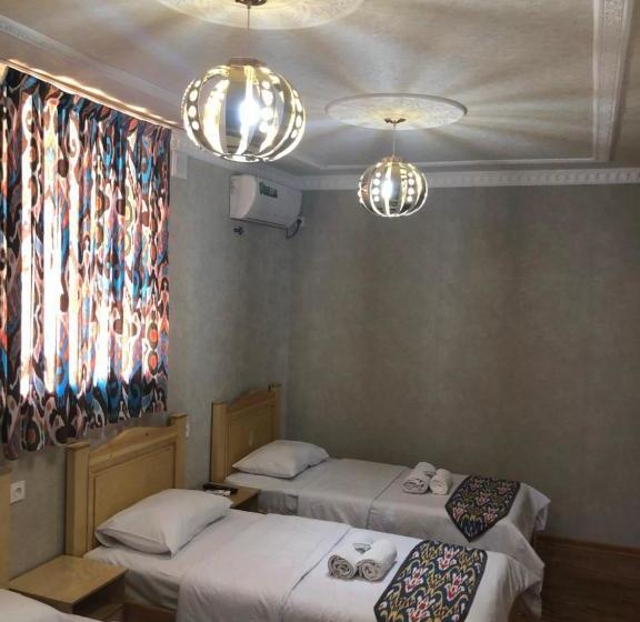 پانسیون Boutique Alisher