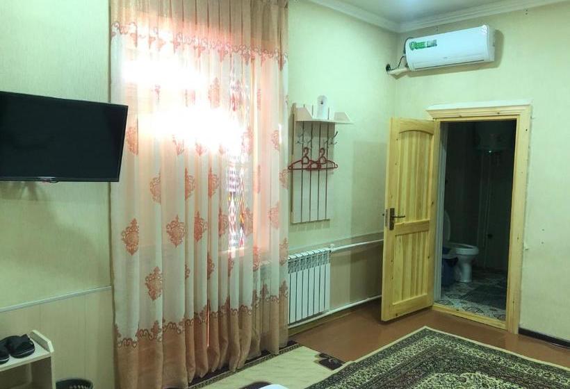 پانسیون Boutique Alisher