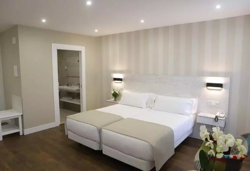 ペンション Vía Xix