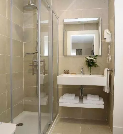 ペンション Vía Xix