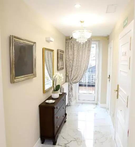 ペンション Vía Xix